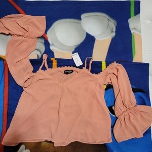 Bebe peachy color top wide sleeves size xxs